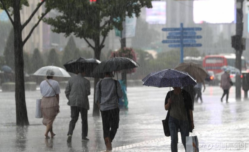 「今年の梅雨は尋常ではない...」2024年韓国の梅雨事情とは